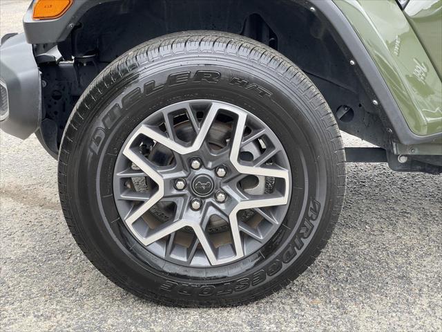 2024 Jeep Wrangler 4-Door Sahara 4x4