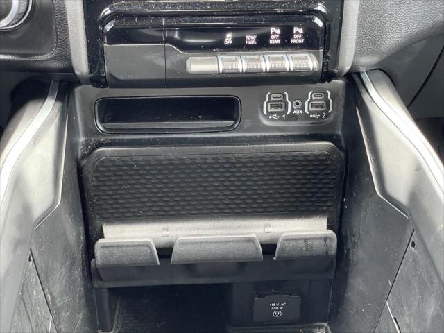 2023 Ram 1500 Big Horn Crew Cab 4x4 5'7" Box