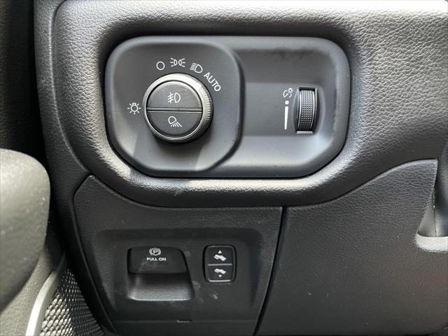2023 Ram 1500 Big Horn Crew Cab 4x4 5'7" Box