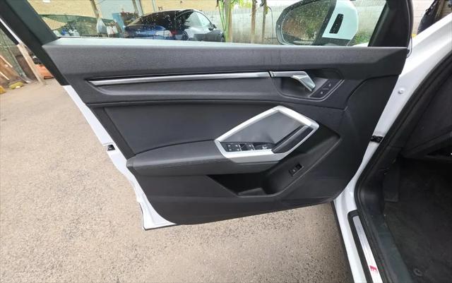 2020 Audi Q3 Premium 45 TFSI S line quattro Tiptronic