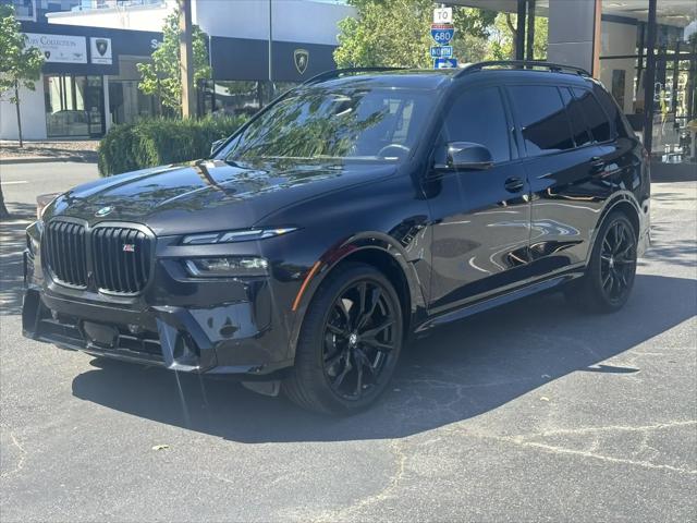 2023 BMW X7 M60i