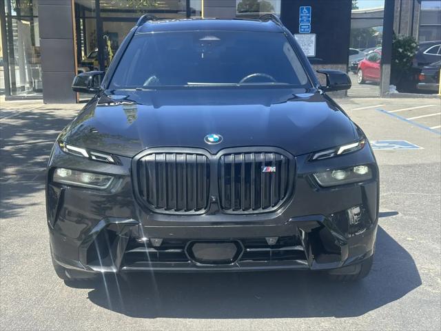 2023 BMW X7 M60i