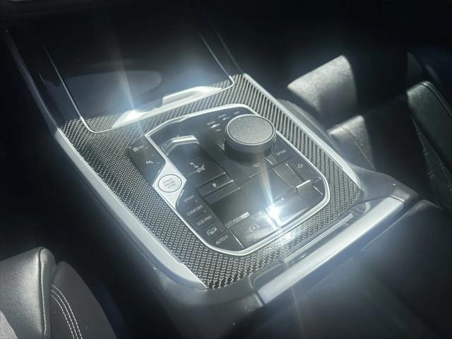 2023 BMW X7 M60i