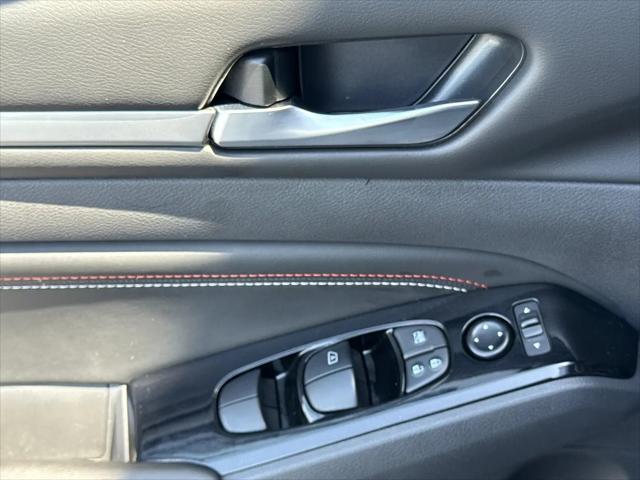 2023 Nissan Altima SR FWD