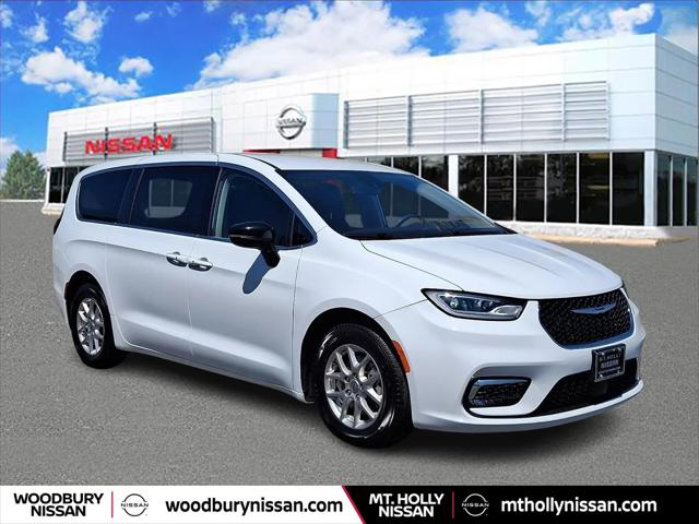 2024 Chrysler Pacifica Touring L for sale in Hainesport, NJ