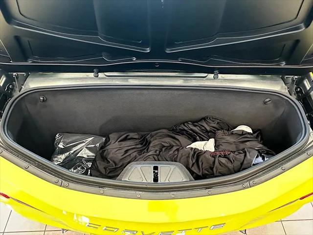 2021 Chevrolet Corvette Stingray RWD Convertible 2LT