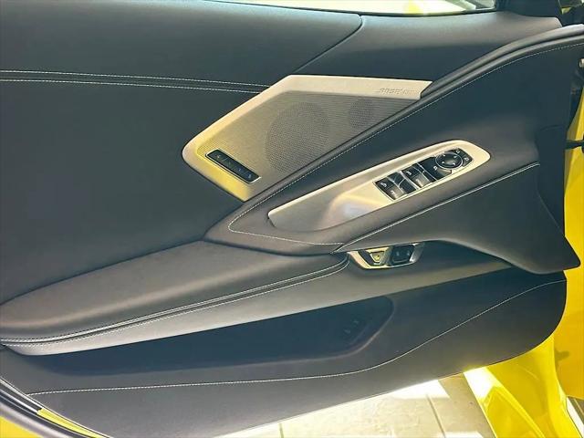 2021 Chevrolet Corvette Stingray RWD Convertible 2LT