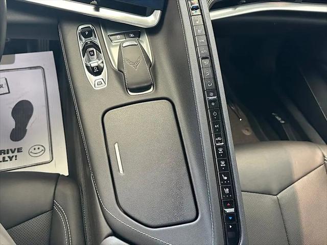 2021 Chevrolet Corvette Stingray RWD Convertible 2LT