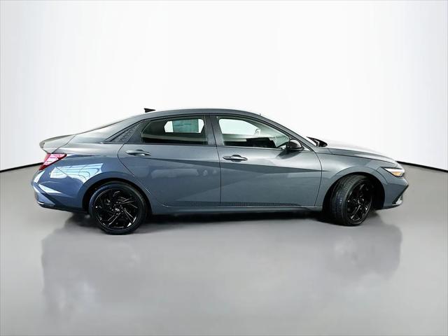 2026 Hyundai Elantra Hybrid SEL Sport