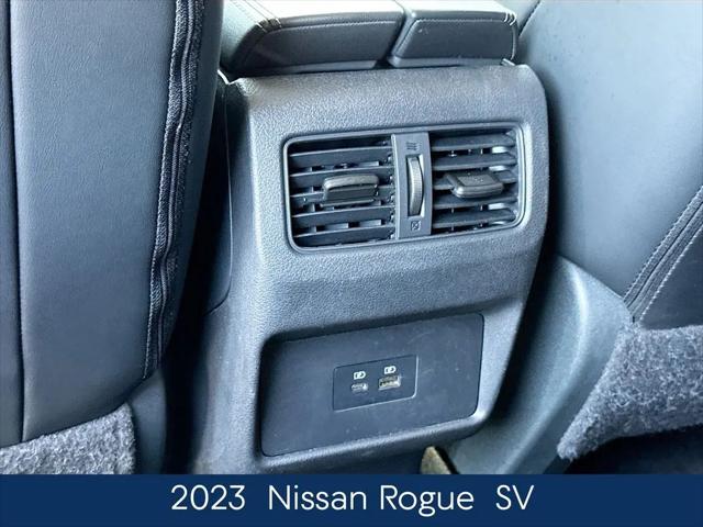2023 Nissan Rogue SV FWD