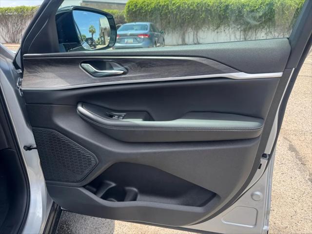2026 Jeep Grand Cherokee L Altitude 4x2