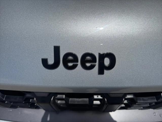 2026 Jeep Grand Cherokee L Altitude 4x2