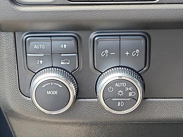 2024 GMC Yukon 4WD SLT