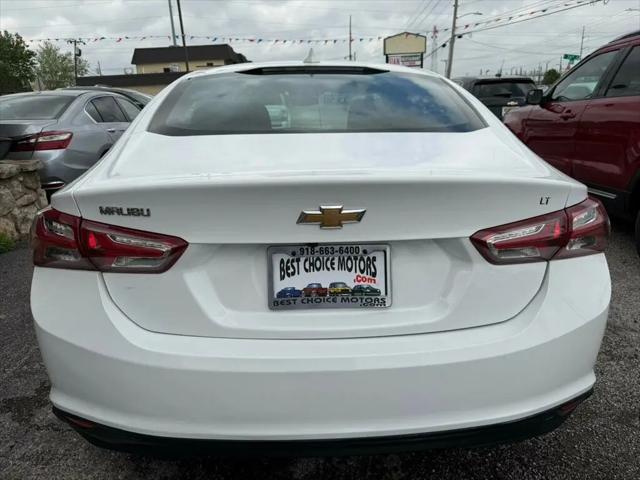 2022 Chevrolet Malibu FWD LT