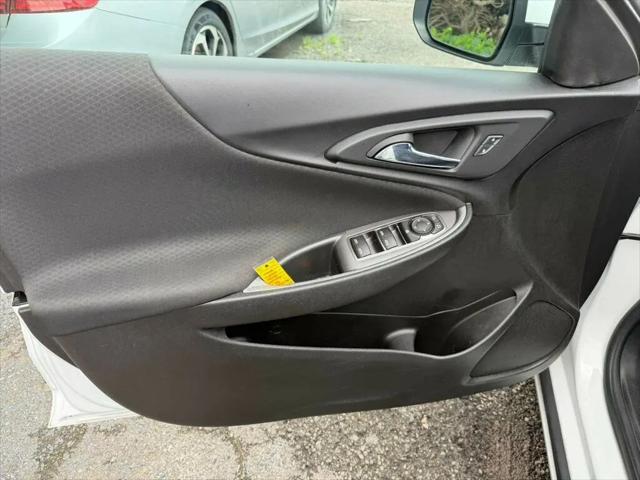 2022 Chevrolet Malibu FWD LT