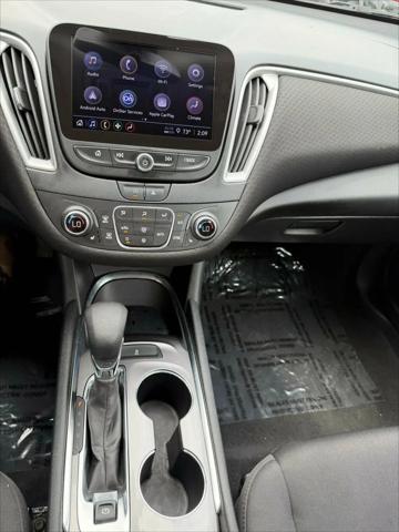 2022 Chevrolet Malibu FWD LT