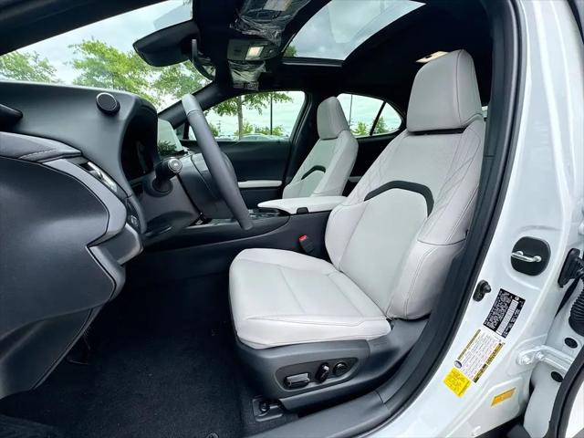 2026 Lexus 300 Premium