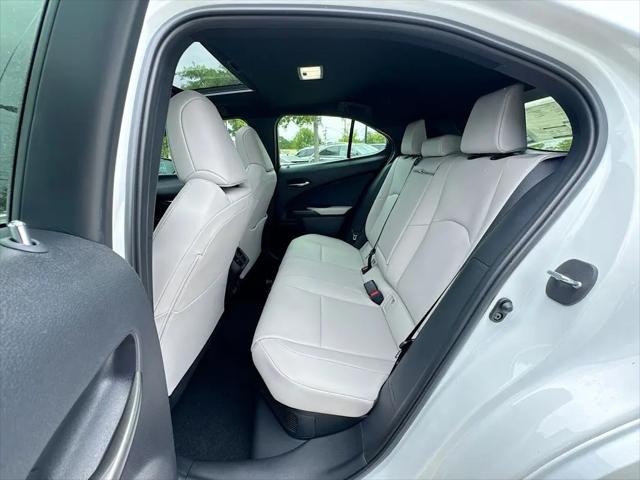 2026 Lexus 300 Premium