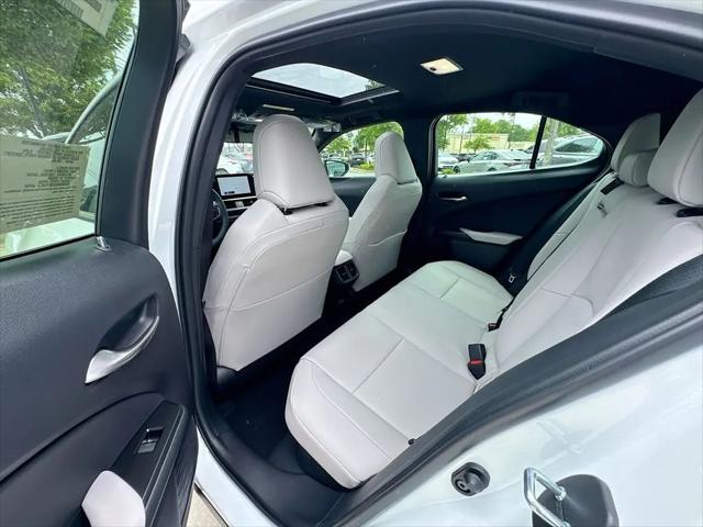 2026 Lexus 300 Premium