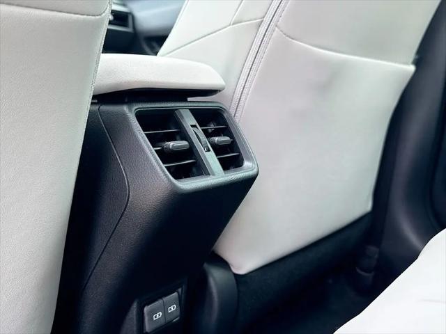 2026 Lexus 300 Premium