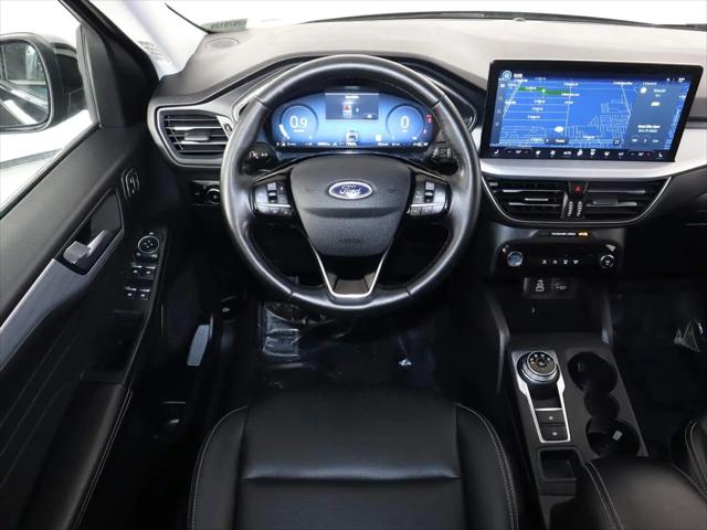 2025 Ford Escape Platinum