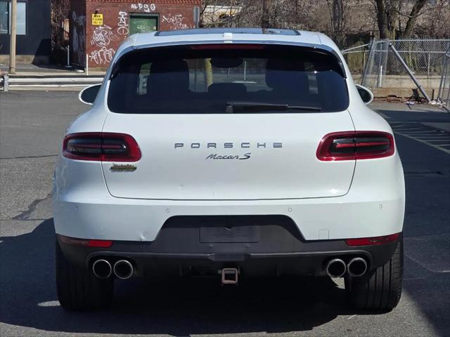 2016 Porsche Macan S