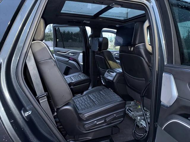 2022 Cadillac Escalade 4WD Sport Platinum