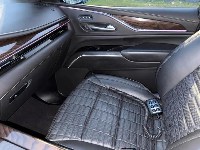 2022 Cadillac Escalade 4WD Sport Platinum