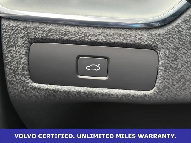2025 Volvo XC60 B5 Core