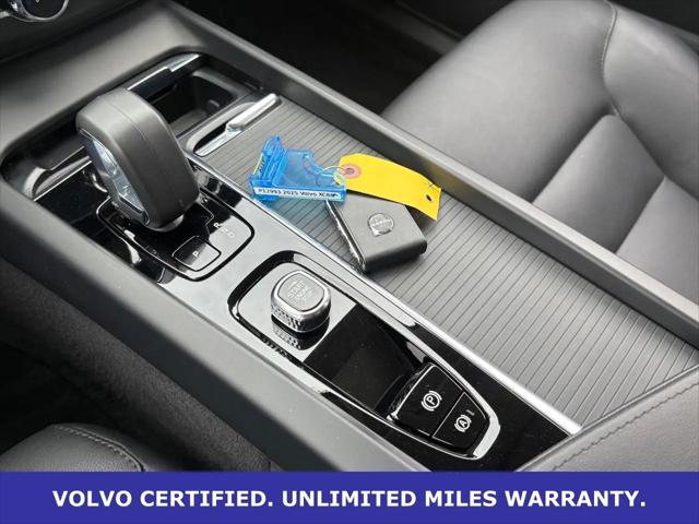 2025 Volvo XC60 B5 Core