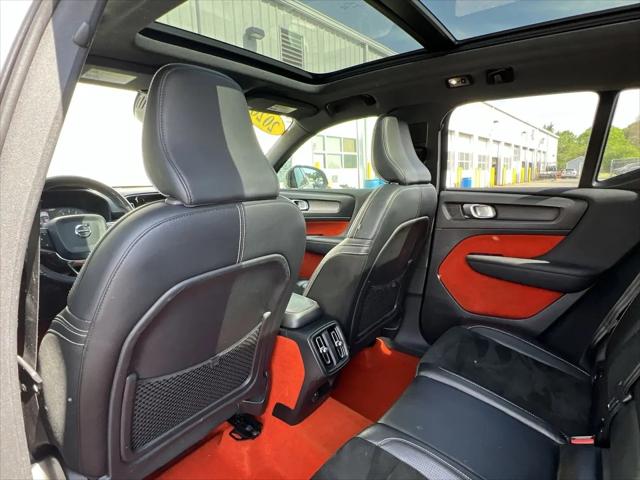 2020 Volvo XC40 T4 R-Design