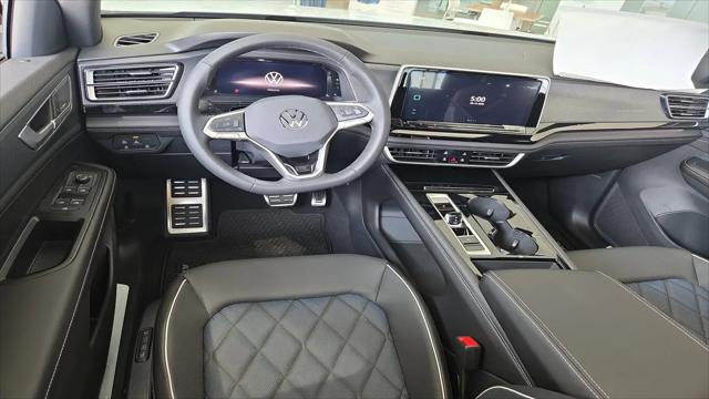 2026 Volkswagen Atlas Cross Sport SEL Premium R-Line