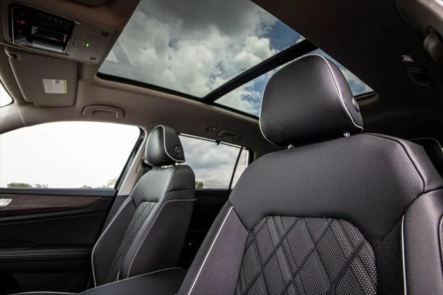 2026 Volkswagen Atlas SEL Premium R-Line