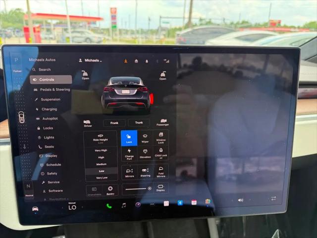 2022 Tesla Model X Dual Motor All-Wheel Drive