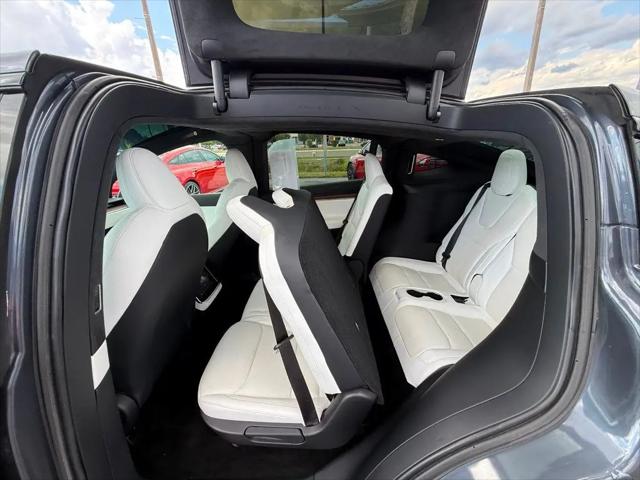 2022 Tesla Model X Dual Motor All-Wheel Drive