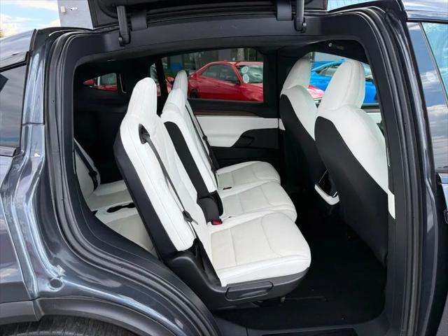 2022 Tesla Model X Dual Motor All-Wheel Drive