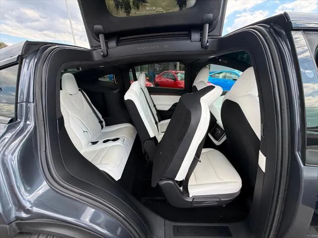 2022 Tesla Model X Dual Motor All-Wheel Drive