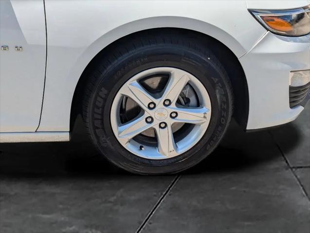 2022 Chevrolet Malibu FWD LT