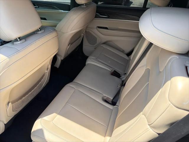 2023 Jeep Grand Cherokee L Limited 4x2