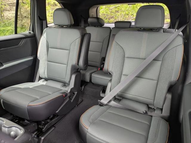 2026 GMC Acadia AT4 AWD