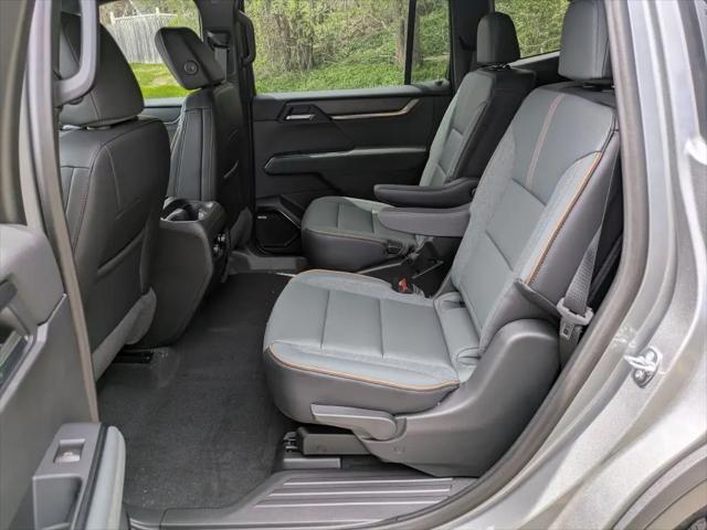 2026 GMC Acadia AT4 AWD