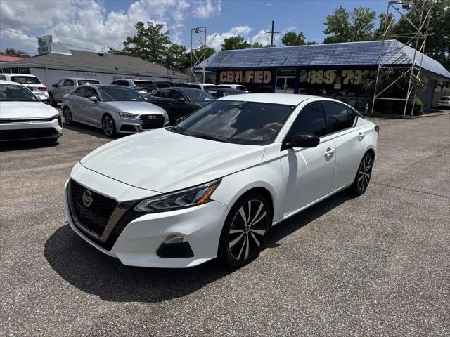 2022 Nissan Altima SR FWD