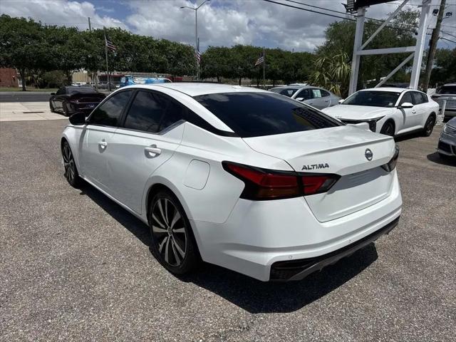 2022 Nissan Altima SR FWD