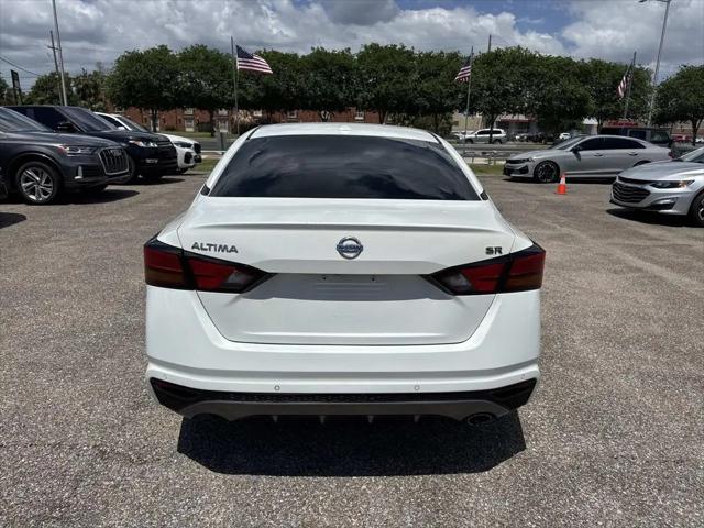 2022 Nissan Altima SR FWD