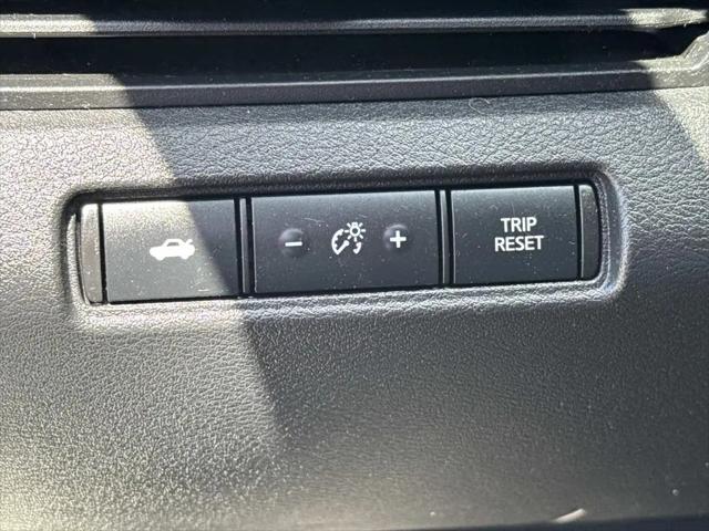 2022 Nissan Altima SR FWD