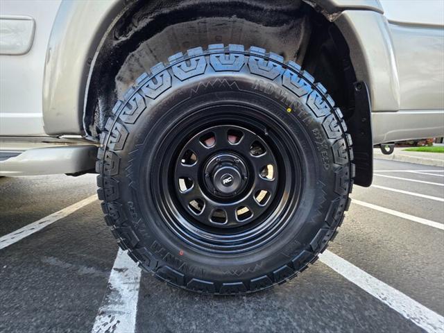 2001 Toyota Sequoia SR5 V8