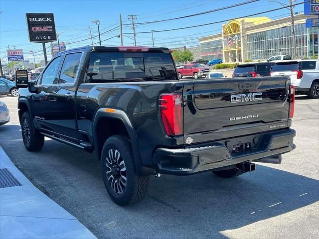 2026 GMC Sierra 2500HD Crew Cab, Standard Bed, Denali Ultimate, 4WD