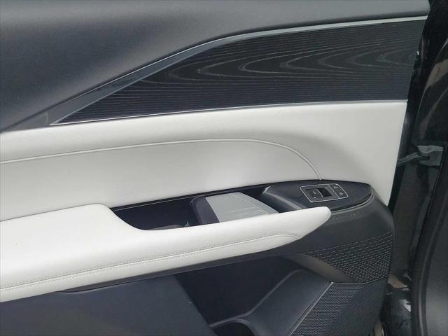 2024 Cadillac iQ Luxury w/1SC