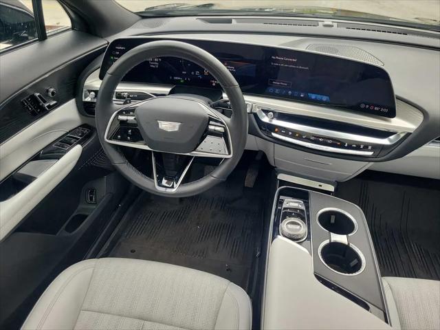 2024 Cadillac iQ Luxury w/1SC