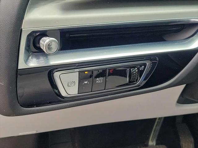 2024 Cadillac iQ Luxury w/1SC